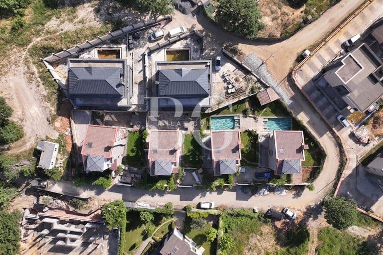 Çekmeköy Reşadiye'de Satılık Müstakil Havuzlu Lüks Villa 3