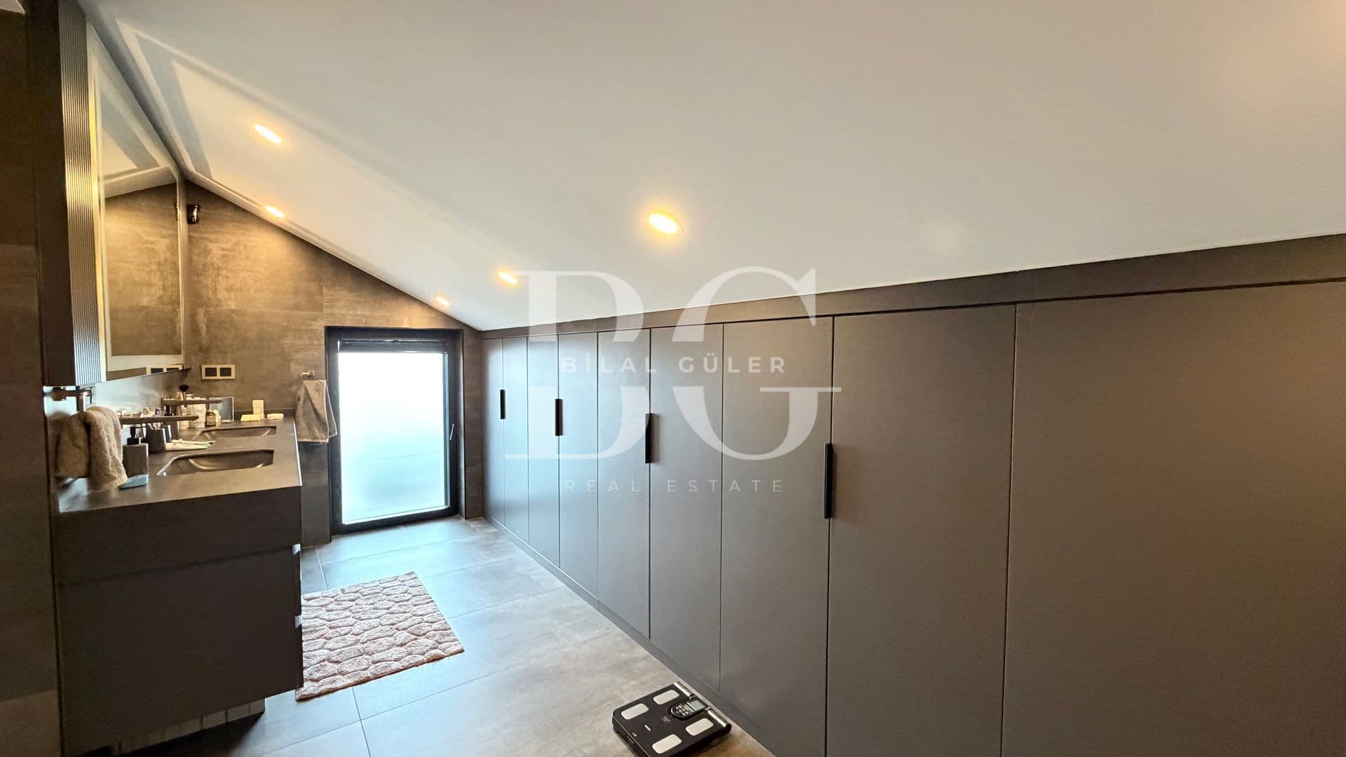 ACARKENT’TE ULTRA LÜKS MODERN TASARIMLI SATILIK VİLLA 50