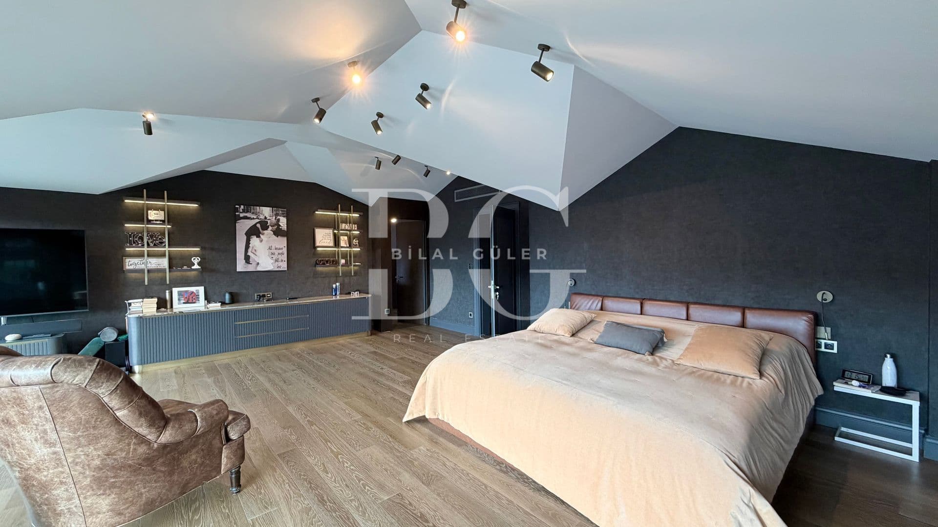 ACARKENT’TE ULTRA LÜKS MODERN TASARIMLI SATILIK VİLLA 49