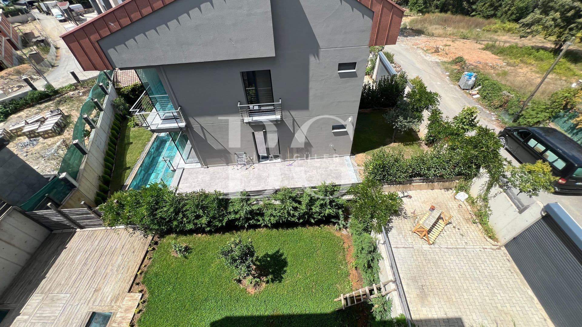 Çekmeköy Reşadiye'de Satılık Müstakil Havuzlu Lüks Villa 28