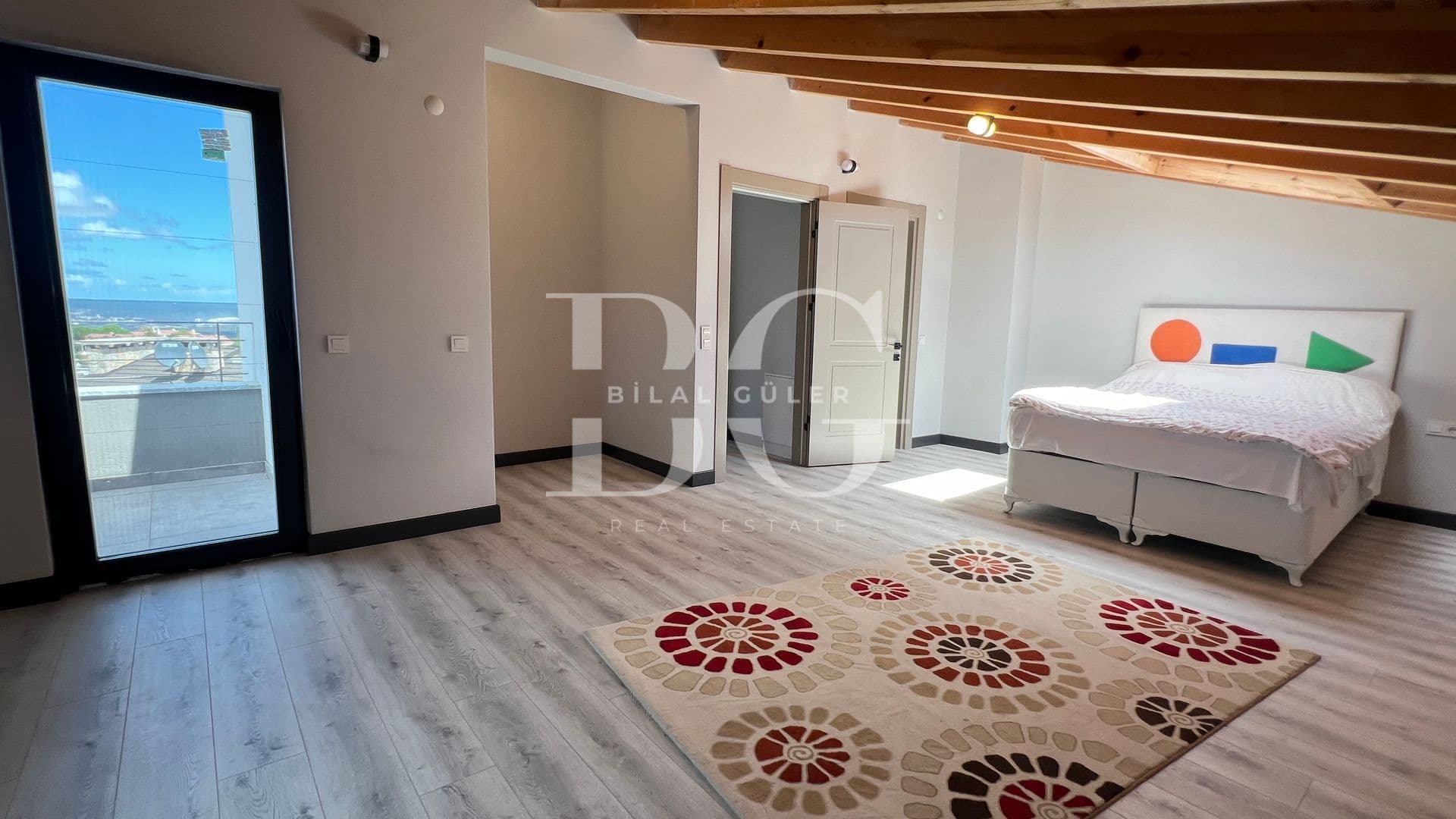 Çekmeköy Reşadiye'de Satılık Müstakil Havuzlu Lüks Villa 26