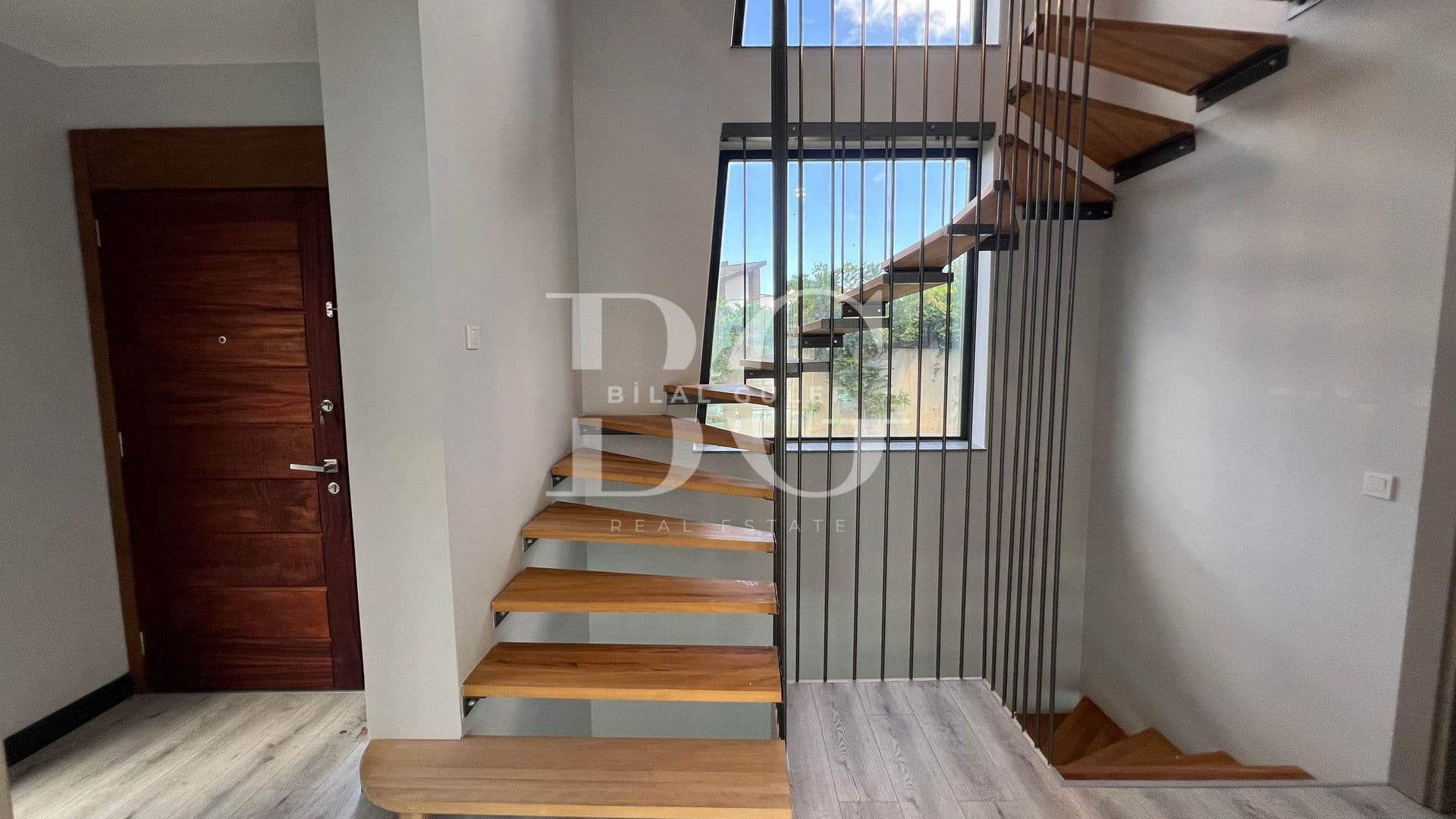 Çekmeköy Reşadiye'de Satılık Müstakil Havuzlu Lüks Villa 8