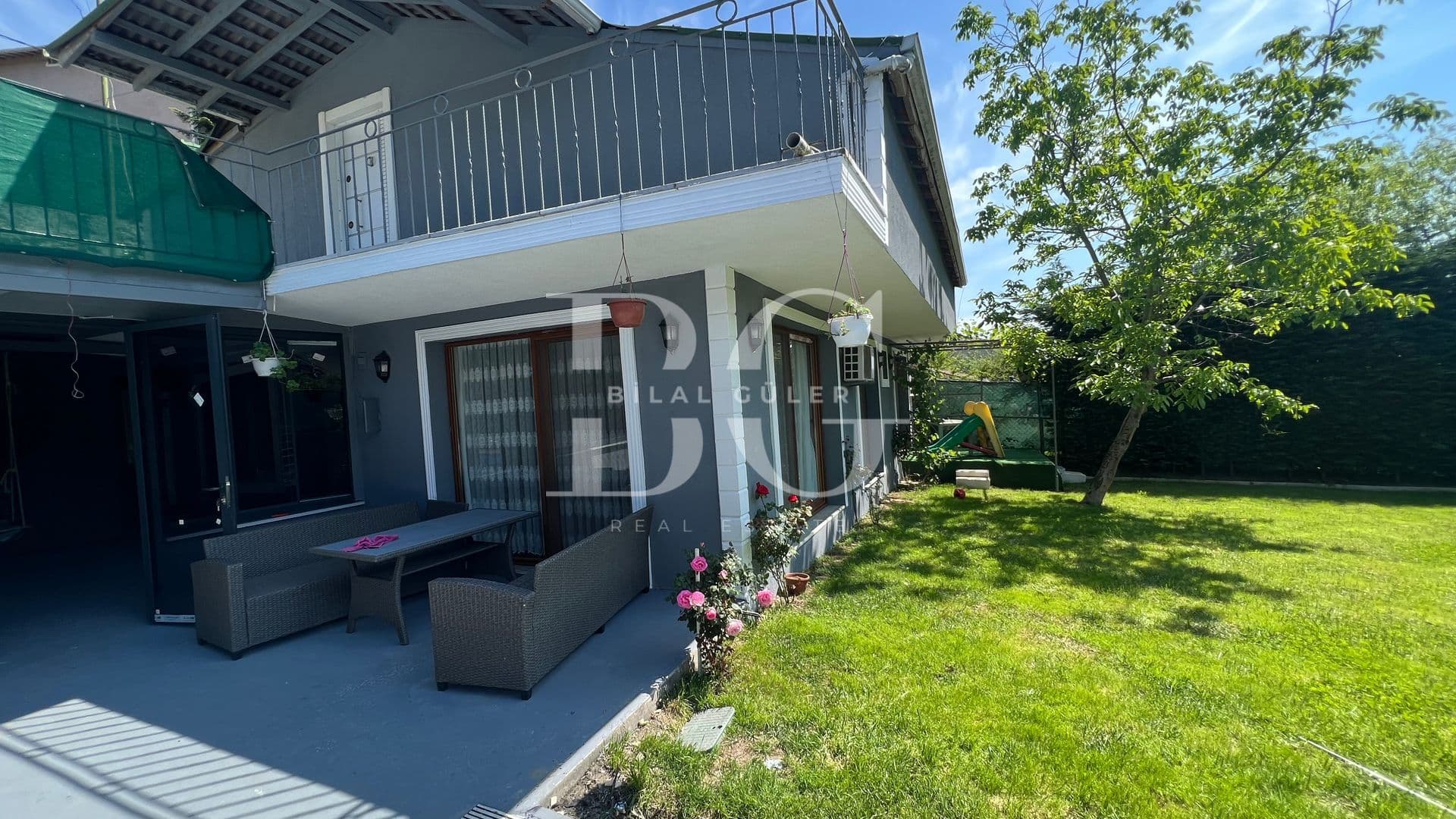 Beykoz Çavuşbaşında Satılık Havuzlu 4+2 Dubleks Villa 1