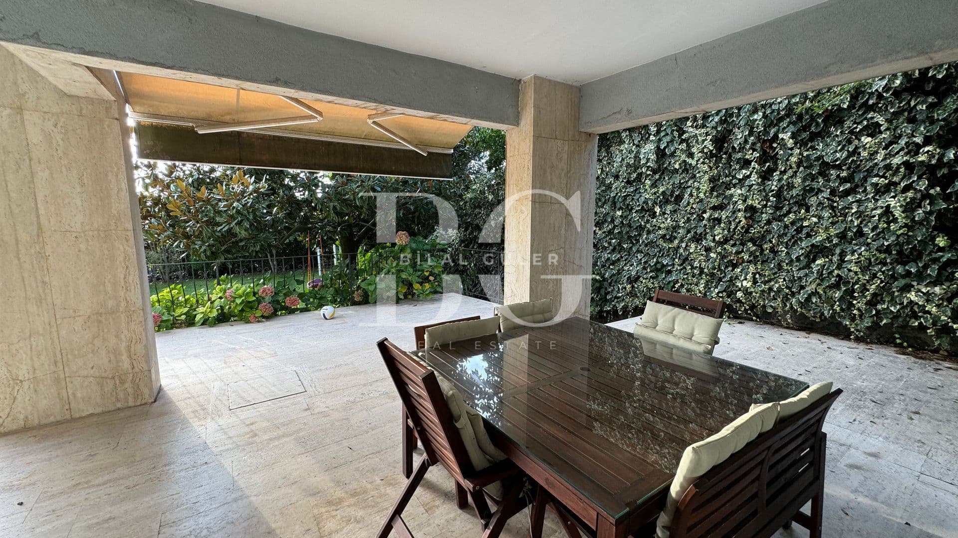 ACARKENT'TE ÖNÜ AÇIK HAVUZLU SATILIK VİLLA.. 10