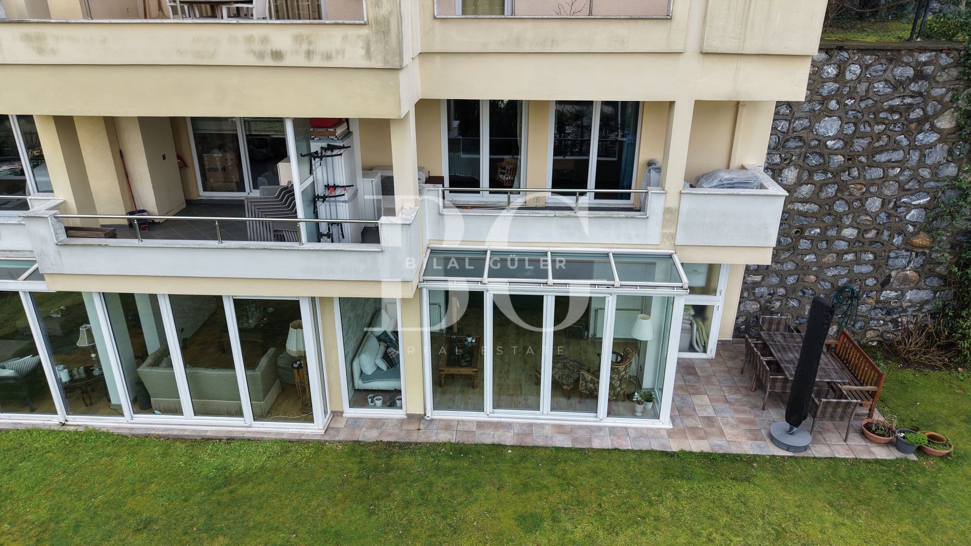 ACARKENT’TE BAHÇE ve HAVUZ KULLANIMLI DUBLEKS DAİRE 2