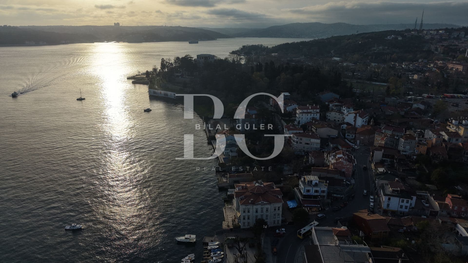 Beykoz Yalıköy’de Panoramik Boğaz Manzaralı | Özel Rıhtımlı 4+1 Dubleks Yalı Dairesi 3